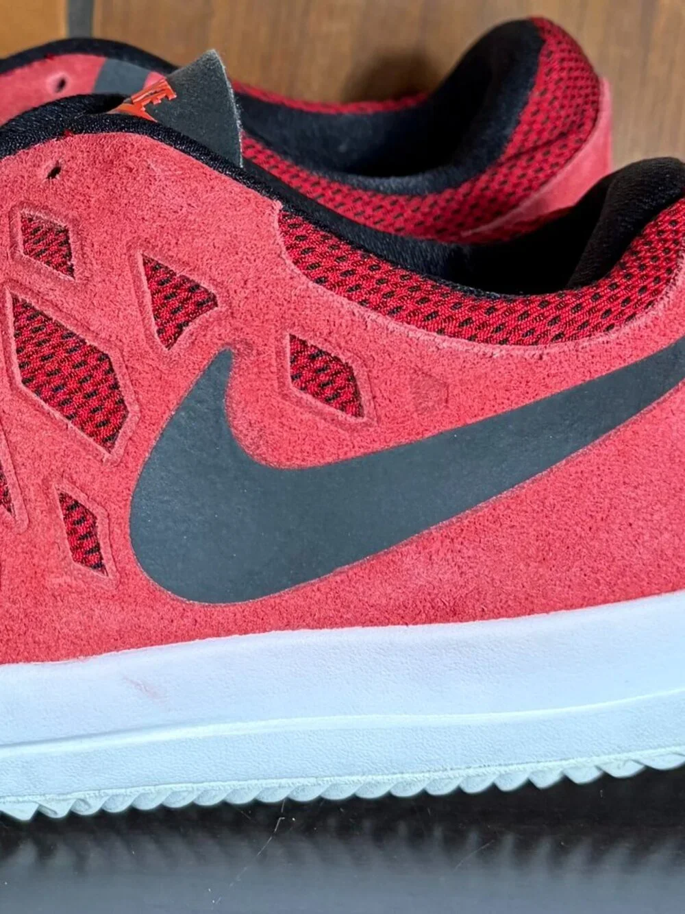 Nike Free SB Mens Sz 11 Gym Red Skateboarding Shoes Suede Upper 704936-606 - EC